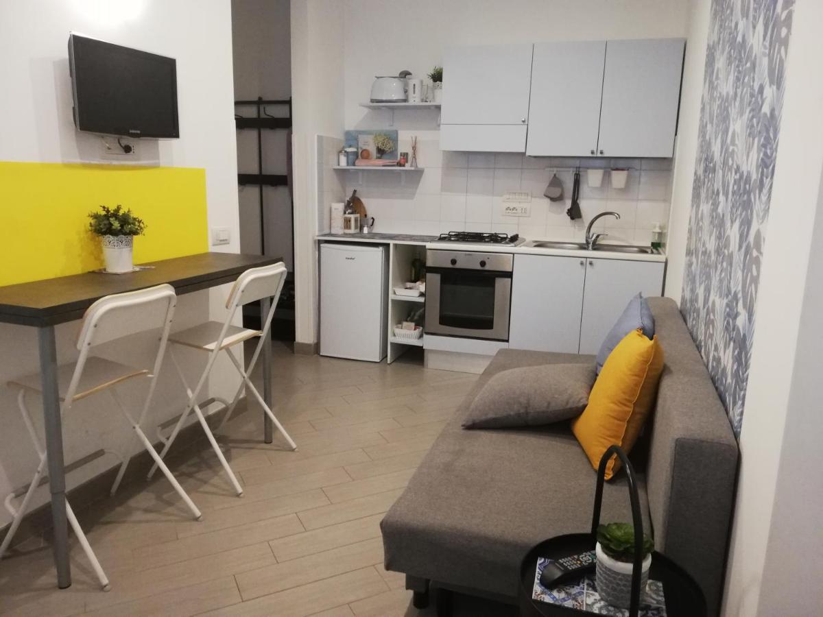 Divas Appartamento Napoli Bagian luar foto