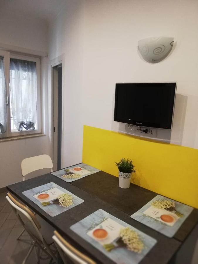 Divas Appartamento Napoli Bagian luar foto